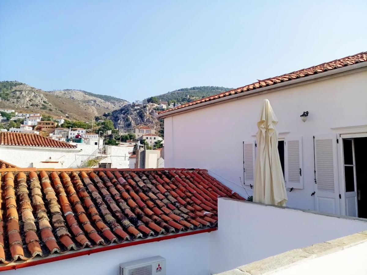 The House At The Centre Apartment Hydra  Exterior photo