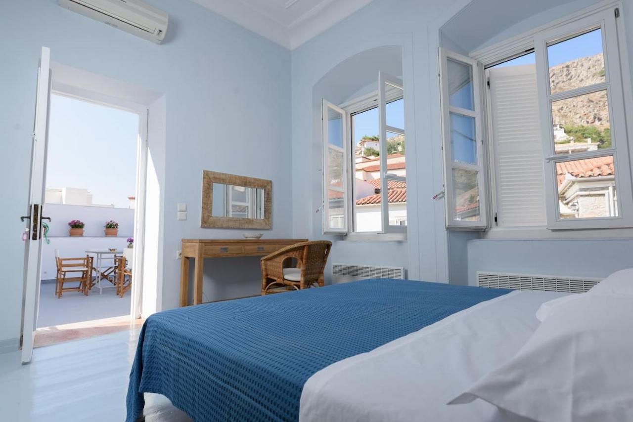 The House At The Centre Apartment Hydra  Exterior photo
