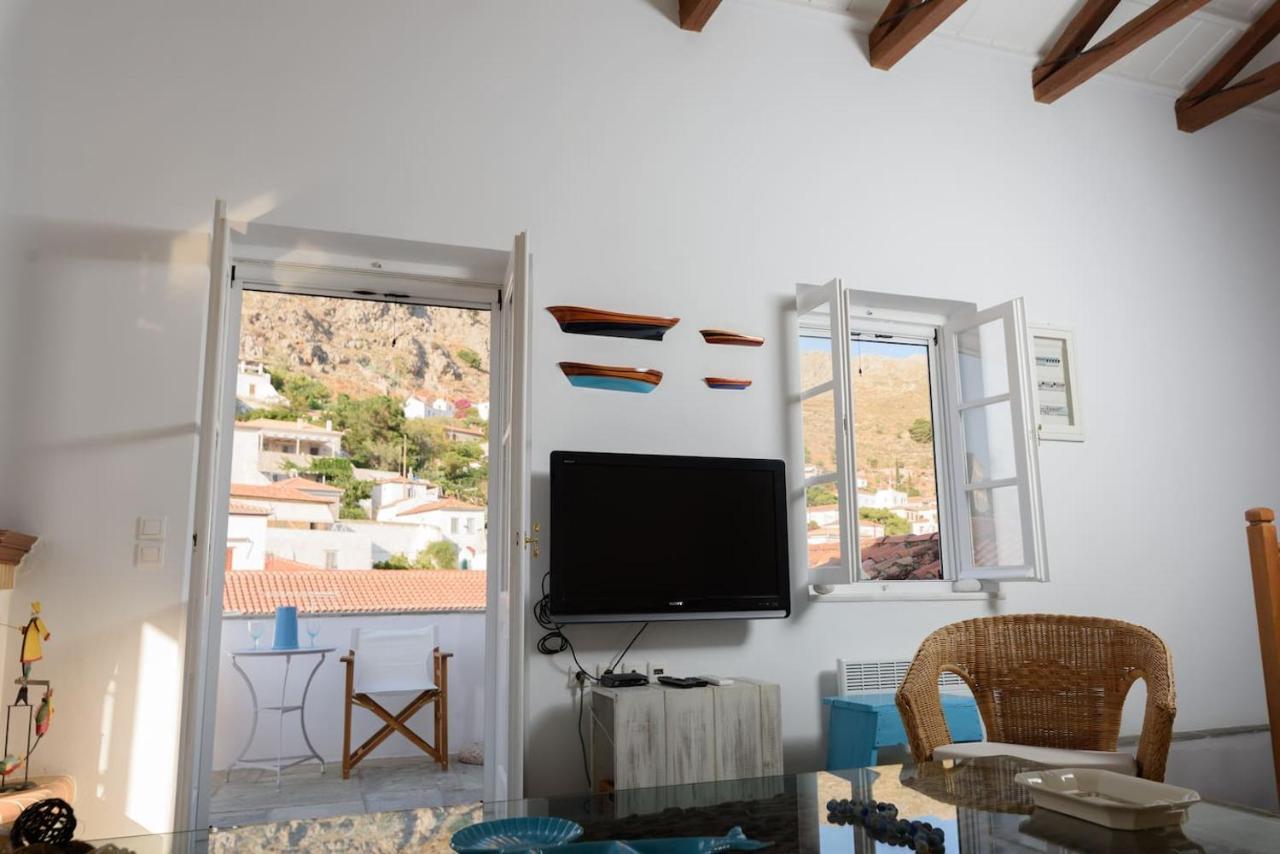 The House At The Centre Apartment Hydra  Exterior photo